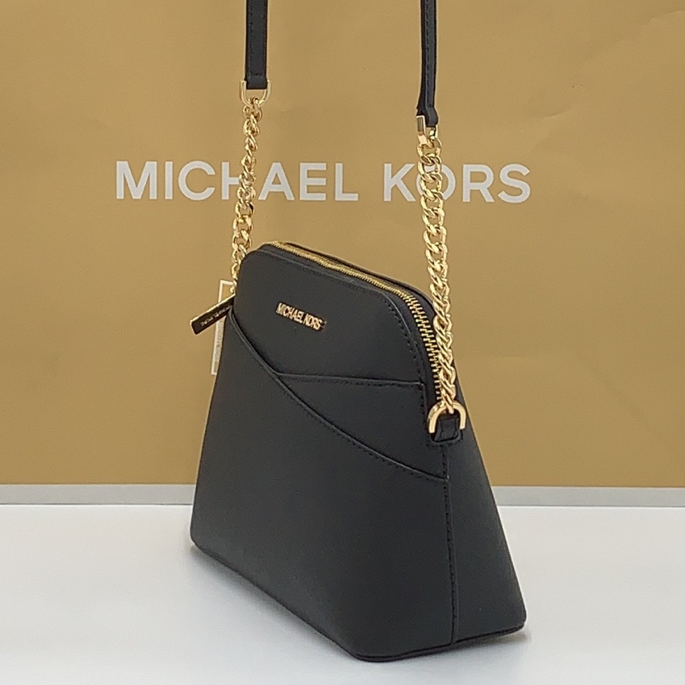 MICHAEL KORS
Jet Set Travel Medium Dome Crossbody Bag
Black
NWT - Picture 13 of 16